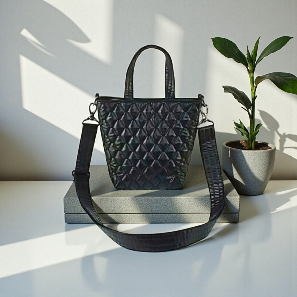 NWOT LUG TIP TOE MINI CROSSBODY  BLACK QUILTED SPARKLE RFID PROTECTED